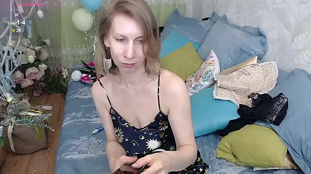 Snapshot of AdrianaSea chatting on April 14, 2026, 10:42 am AdrianaSea online show from April 14, 2026, 10:42 am