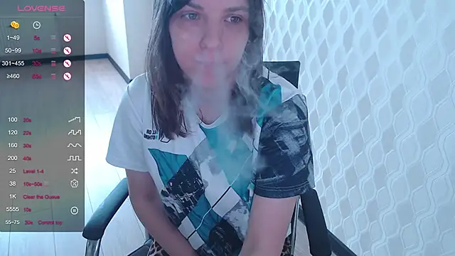 LisaHeart online show from May 31, 2026, 3:51 pm