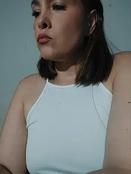 Snapshot of Miss_Agatha chatting on March 14, 2026, 1:33 am Miss Agatha online show from March 14, 2026, 1:33 am