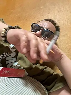 Snapshot of punk0805 chatting on April 11, 2026, 1:15 pm punk0805 online show from April 11, 2026, 1:15 pm