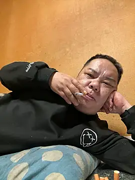 Snapshot of punk0805 chatting on March 31, 2026, 3:36 pm punk0805 online show from March 31, 2026, 3:36 pm