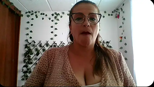 RossanaLionheart online show from October 20, 2025, 8:42 pm