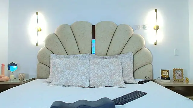 Meghanparker1 online show from November 29, 2025, 10:54 pm