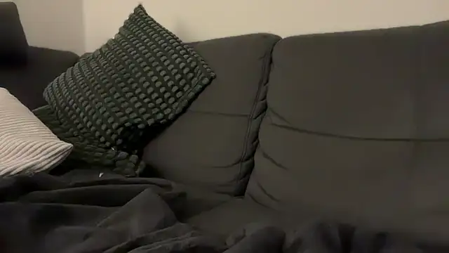 Snapshot of devils-son chatting on December 23, 2025, 7:29 am devils-son online show from December 23, 2025, 7:29 am