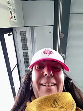 eveangelll online show from April 16, 2026, 4:57 am