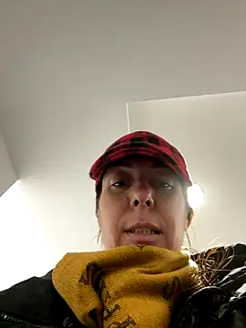 Snapshot of eveangelll chatting on November 23, 2025, 8:02 am eveangelll online show from November 23, 2025, 8:02 am