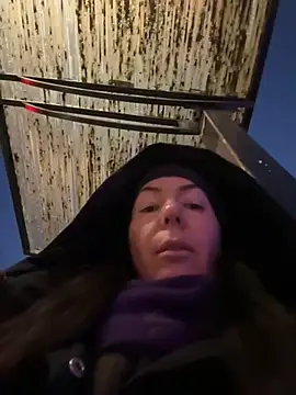 Snapshot of eveangelll chatting on December 2, 2025, 4:58 am eveangelll online show from December 2, 2025, 4:58 am