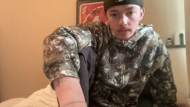 younghungginger online show from December 7, 2024, 8:00 pm