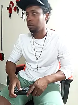 Snapshot of AlejoKhalifa_ chatting on December 16, 2025, 10:25 pm AlejoKhalifa online show from December 16, 2025, 10:25 pm