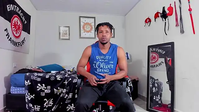 Snapshot of AlejoKhalifa_ chatting on December 1, 2025, 10:38 am AlejoKhalifa online show from December 1, 2025, 10:38 am