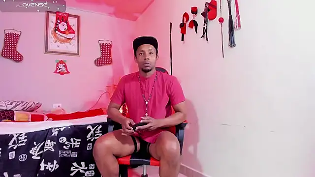 Snapshot of AlejoKhalifa_ chatting on December 17, 2025, 4:56 pm AlejoKhalifa online show from December 17, 2025, 4:56 pm