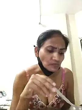 sunita6009 online show from June 30, 2026, 3:01 pm