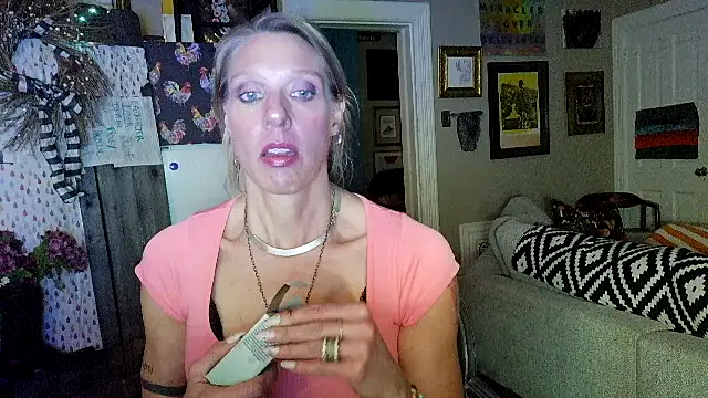 Glamazonx online show from April 4, 2026, 4:08 am