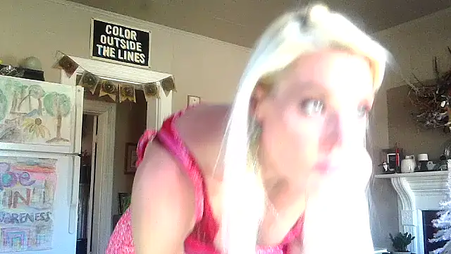 Glamazonx online show from November 13, 2025, 8:02 pm