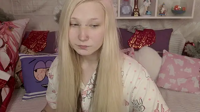 MeowkaKitty online show from December 22, 2025, 2:22 am