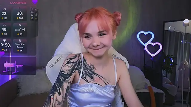 Snapshot of Britney_Lynch chatting on March 22, 2025, 6:47 pm Britney Lynch online show from March 22, 2025, 6:47 pm