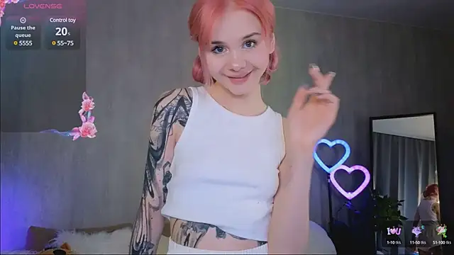 Snapshot of Britney_Lynch chatting on March 21, 2025, 6:18 pm Britney Lynch online show from March 21, 2025, 6:18 pm