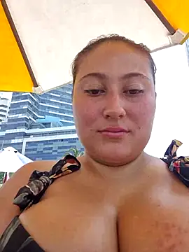 Snapshot of Celeem_ chatting on February 24, 2025, 4:58 pm Celeem online show from February 24, 2025, 4:58 pm