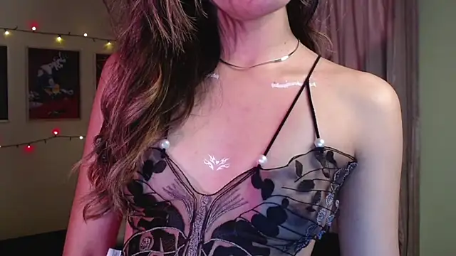 Snapshot of Valcooky chatting on October 13, 2025, 3:30 am Valcooky online show from October 13, 2025, 3:30 am