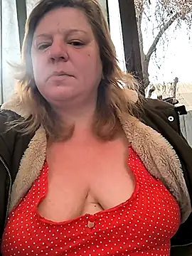 Snapshot of jusichka chatting on December 1, 2025, 7:42 am jusichka online show from December 1, 2025, 7:42 am