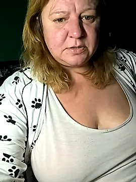 Snapshot of jusichka chatting on November 23, 2025, 8:02 am jusichka online show from November 23, 2025, 8:02 am