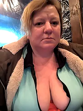 Snapshot of jusichka chatting on November 28, 2025, 7:25 pm jusichka online show from November 28, 2025, 7:25 pm