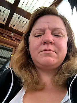 Snapshot of jusichka chatting on November 15, 2025, 6:50 am jusichka online show from November 15, 2025, 6:50 am