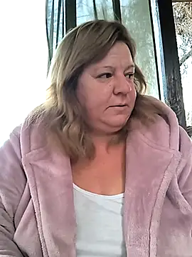 Snapshot of jusichka chatting on November 2, 2025, 5:12 am jusichka online show from November 2, 2025, 5:12 am