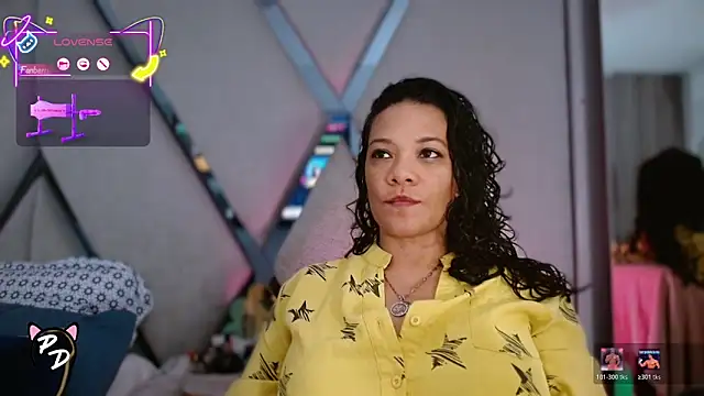 Snapshot of paula_daniela1 chatting on May 3, 2026, 10:35 pm paula daniela1 online show from May 3, 2026, 10:35 pm