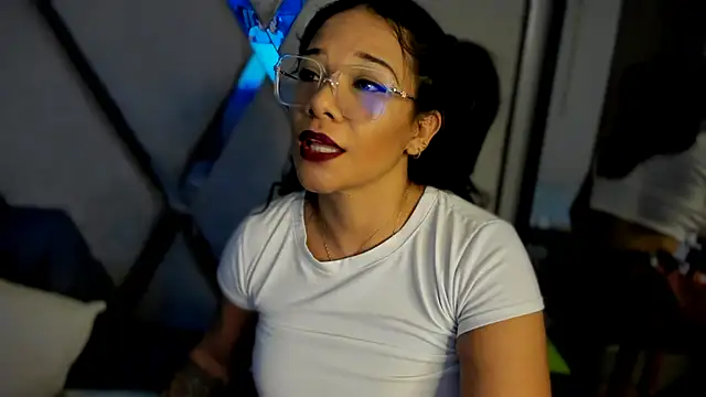 paula daniela1 online show from February 7, 2025, 9:48 pm