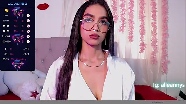 Snapshot of Alleanys_Cristal chatting on March 17, 2025, 5:16 pm Alleanys Cristal online show from March 17, 2025, 5:16 pm