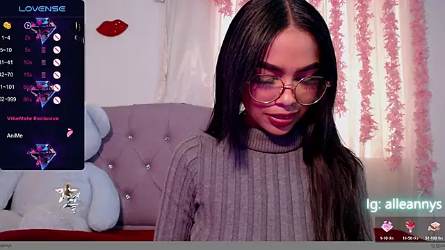 Snapshot of Alleanys_Cristal chatting on March 20, 2025, 8:29 pm Alleanys Cristal online show from March 20, 2025, 8:29 pm
