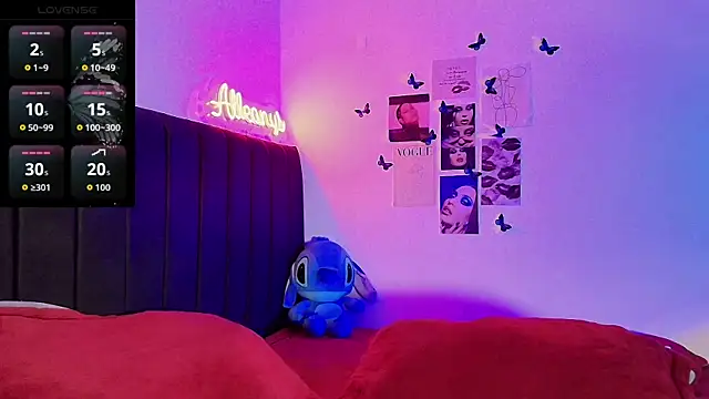 Snapshot of Alleanys_Cristal chatting on November 27, 2025, 7:14 pm Alleanys Cristal online show from November 27, 2025, 7:14 pm