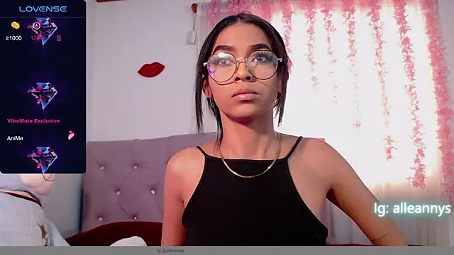 Snapshot of Alleanys_Cristal chatting on March 21, 2025, 2:18 pm Alleanys Cristal online show from March 21, 2025, 2:18 pm