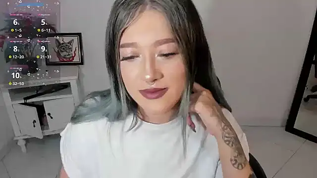 kat apple online show from November 28, 2025, 9:26 pm