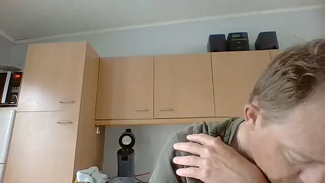 Snapshot of bertolini chatting on June 8, 2026, 1:22 pm bertolini online show from June 8, 2026, 1:22 pm