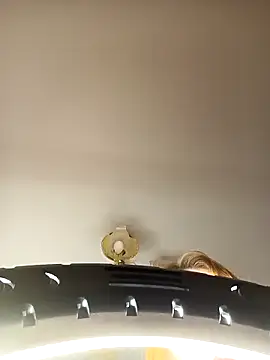 Snapshot of ___Midnight___ chatting on November 15, 2025, 8:13 pm Midnight online show from November 15, 2025, 8:13 pm