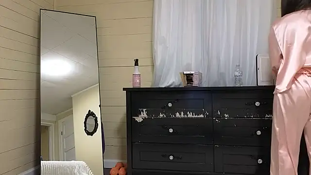 Snapshot of sexylilly69 chatting on December 17, 2025, 12:59 am sexylilly69 online show from December 17, 2025, 12:59 am