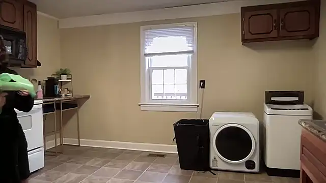 Snapshot of sexylilly69 chatting on February 24, 2025, 10:14 pm sexylilly69 online show from February 24, 2025, 10:14 pm