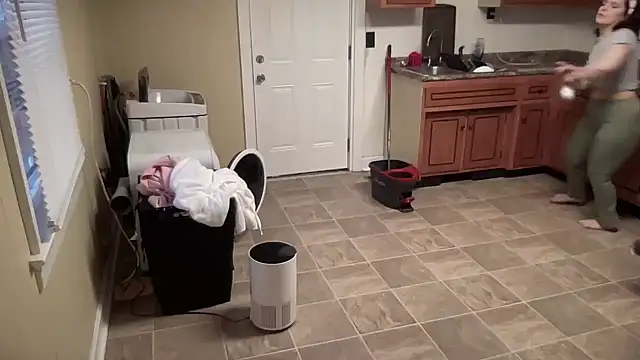 Snapshot of sexylilly69 chatting on February 18, 2025, 11:08 pm sexylilly69 online show from February 18, 2025, 11:08 pm