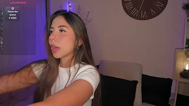 Snapshot of LiaCromwell chatting on February 1, 2025, 12:51 am LiaCromwell online show from February 1, 2025, 12:51 am