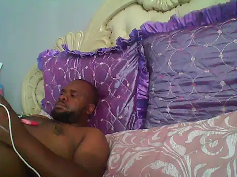 Snapshot of spopo619 chatting on December 19, 2025, 6:05 am spopo619 online show from December 19, 2025, 6:05 am