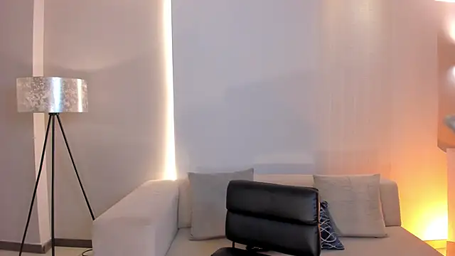 Snapshot of GigiLee_ chatting on January 30, 2025, 2:16 am GigiLee online show from January 30, 2025, 2:16 am