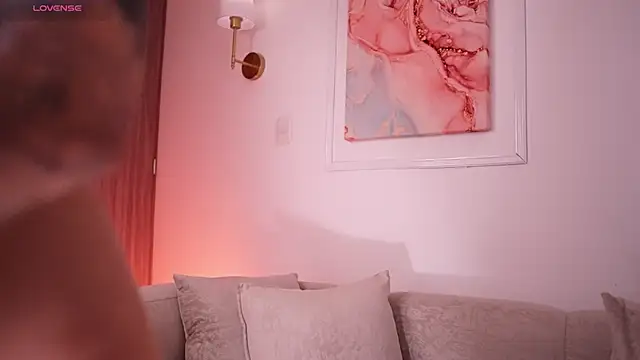 Snapshot of GigiLee_ chatting on February 7, 2025, 10:52 pm GigiLee online show from February 7, 2025, 10:52 pm