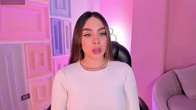 EloisaOlivero online show from September 15, 2025, 11:54 am