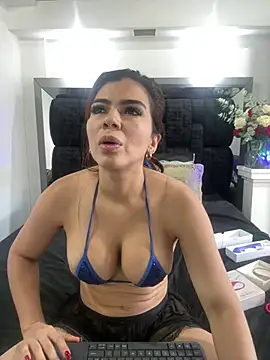 Arianna Jones1 online show from July 7, 2026, 8:56 pm