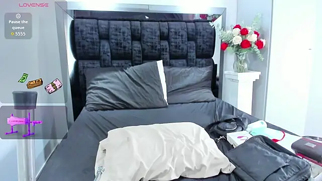 Snapshot of Arianna_Jones1 chatting on February 10, 2026, 7:24 pm Arianna Jones1 online show from February 10, 2026, 7:24 pm