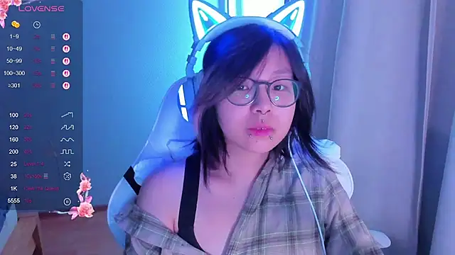 Snapshot of maydaykimmy chatting on December 14, 2025, 11:05 am maydaykimmy online show from December 14, 2025, 11:05 am