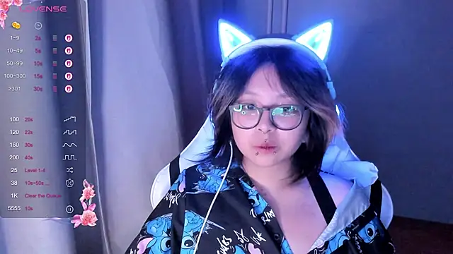 Snapshot of maydaykimmy chatting on October 27, 2025, 10:11 pm maydaykimmy online show from October 27, 2025, 10:11 pm