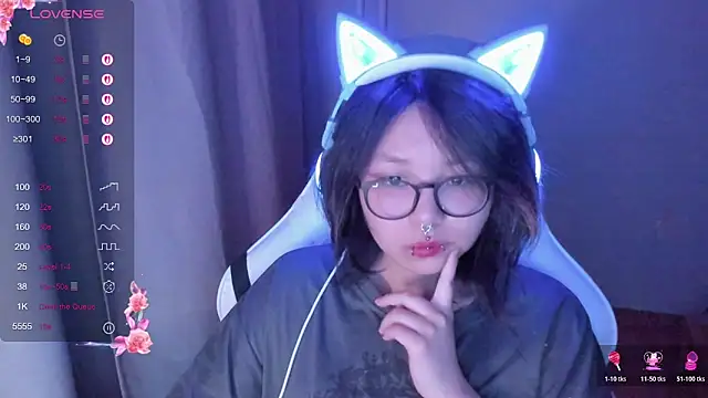 maydaykimmy online show from February 19, 2026, 10:07 pm